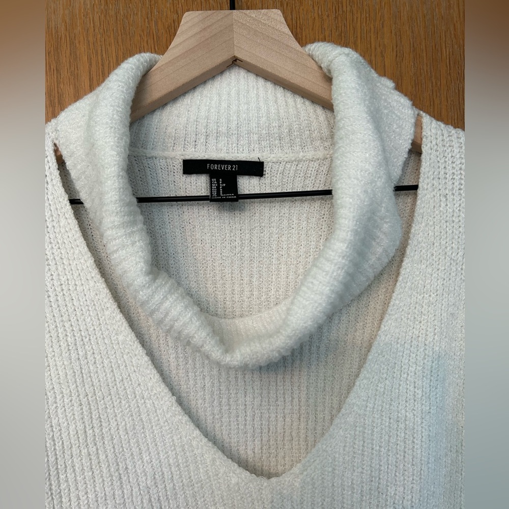 Forever 21 white ribbed knit sweater v-neck cutout choker sweater long sleeve - Picture 5 of 13